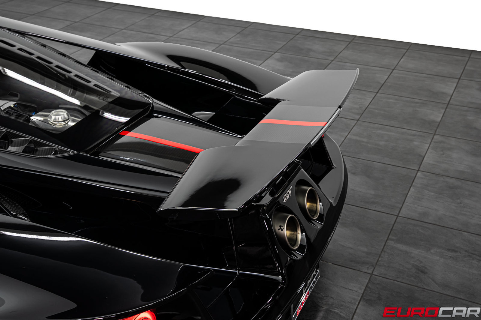 Used 2020 Ford GT Carbon Series RWD image 26