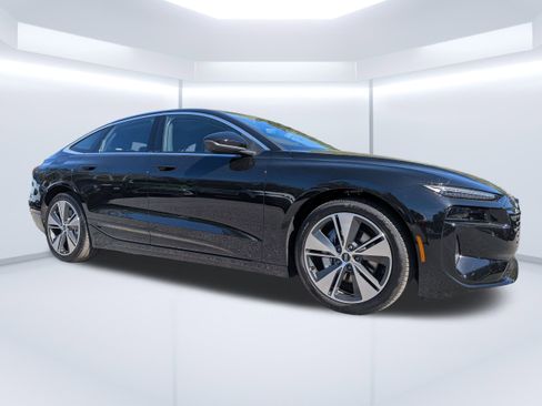 Used 2025 Audi A6 e-tron Premium Plus w/ Premium Plus image 1