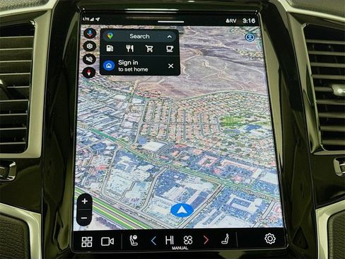 Certified 2025 Volvo XC90 B6 Plus w/ Protection Package Premier image 13