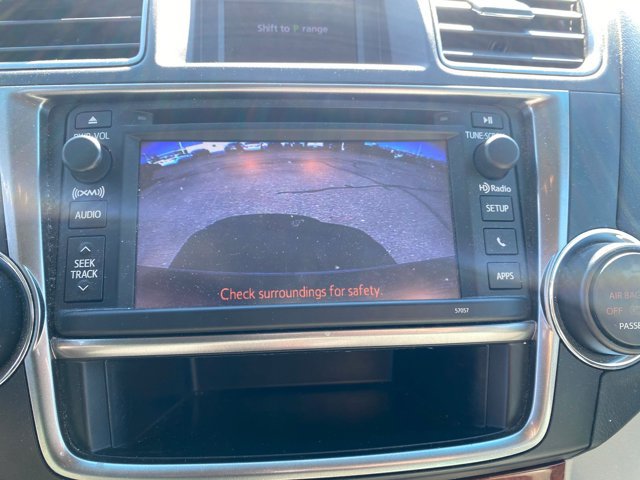 Used 2013 Toyota Highlander Limited AWD/4WD image 12