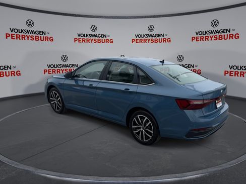 New 2026 Volkswagen Jetta SE image 6