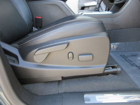 Used 2019 Chevrolet Colorado ZR2 AWD/4WD image 28