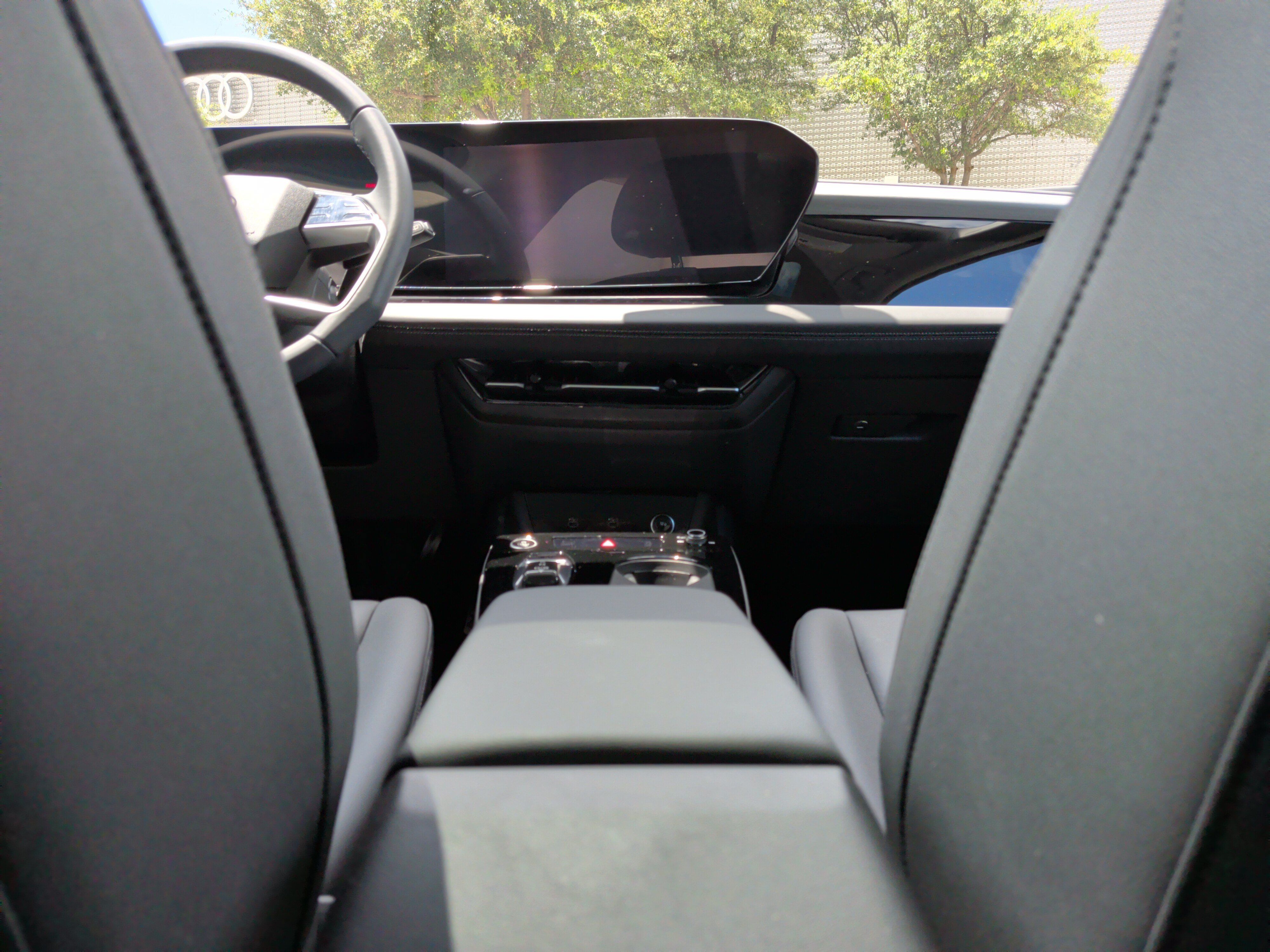 Certified 2025 Audi Q6 e-tron Premium w/ Convenience Package RWD image 31