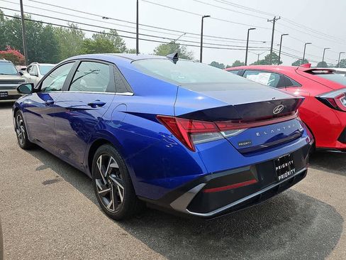 Used 2024 Hyundai Elantra Limited FWD image 4