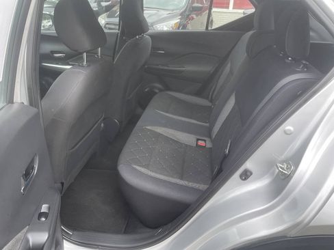 Used 2018 Nissan Kicks SV FWD image 24