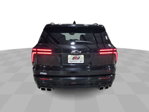 Certified 2024 Chevrolet Traverse RS w/ LPO, Floor Liner Package AWD/4WD image 8