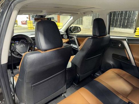 Certified 2017 Toyota RAV4 Limited w/ All Weather Liner Package image 30