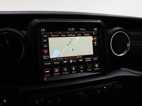 Used 2023 Jeep Wrangler Unlimited Sahara w/ Cold Weather Group AWD/4WD image 24