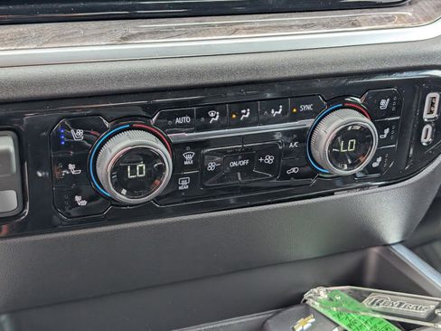 Used 2026 Chevrolet Silverado 1500 LTZ w/ LTZ Premium Package image 30