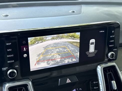 Certified 2023 Kia Sorento SX AWD/4WD image 19