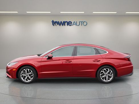 Used 2023 Hyundai Sonata SEL w/ Preferred Accessory Package FWD image 2