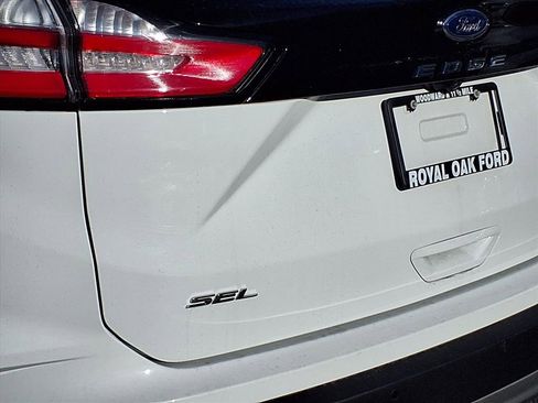 Used 2024 Ford Edge SEL image 24