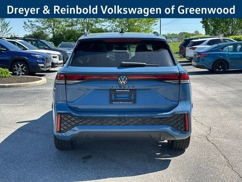 New 2026 Volkswagen Tiguan SE R-Line FWD image 6