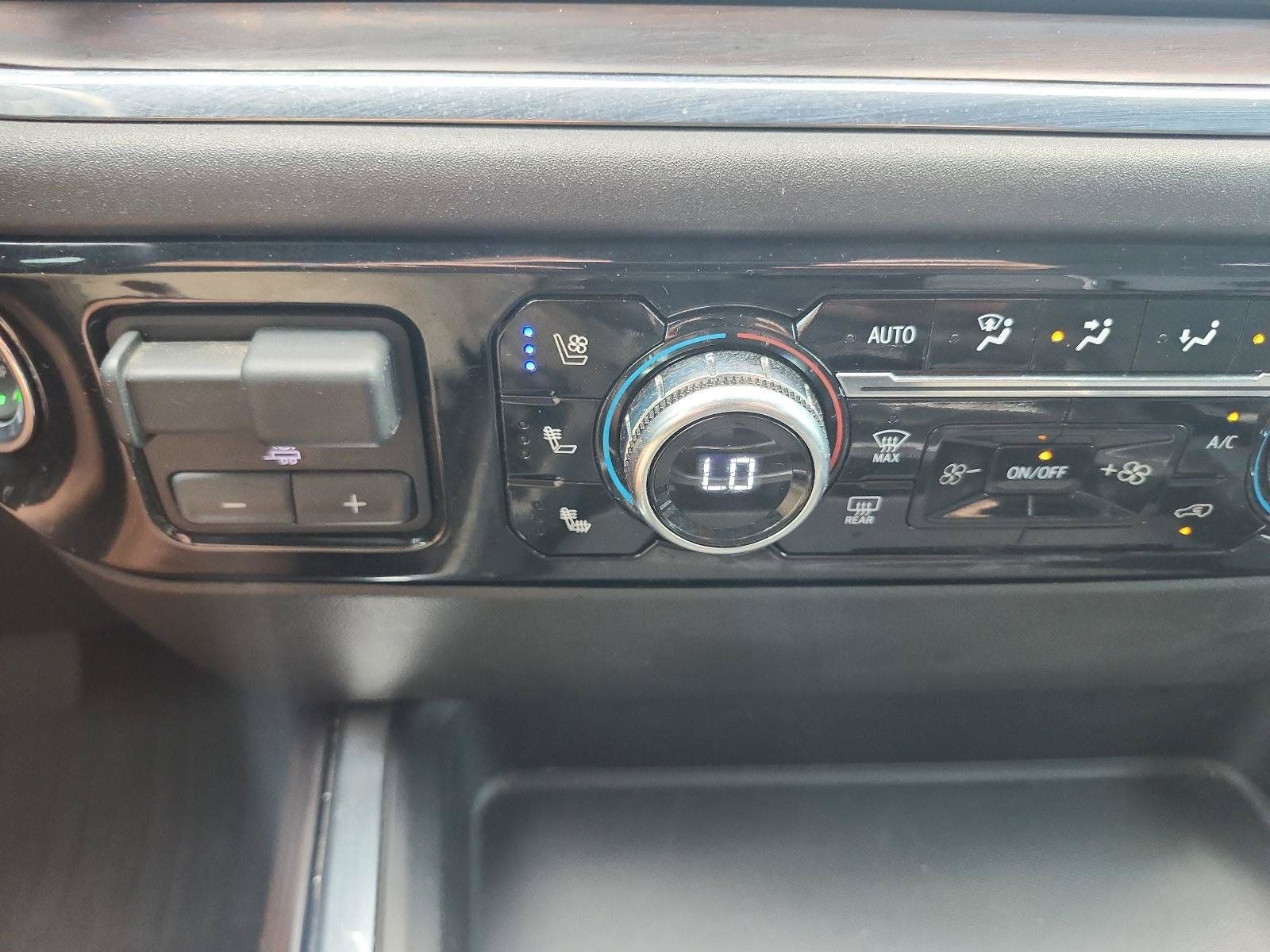 Used 2024 GMC Sierra 2500 SLT w/ SLT Premium Package AWD/4WD image 23