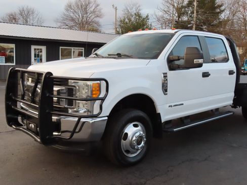 Used 2017 Ford F350 XL w/ STX Appearance Package image 10
