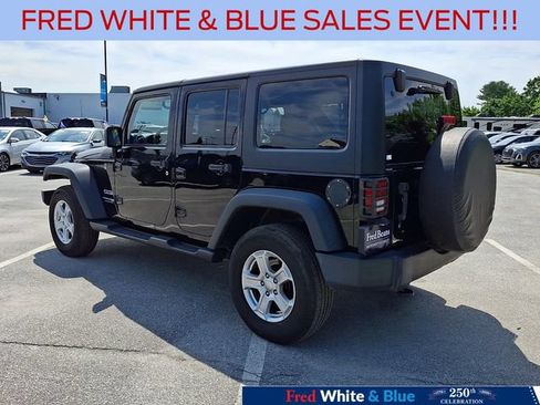 Used 2018 Jeep Wrangler Unlimited Sport AWD/4WD image 7