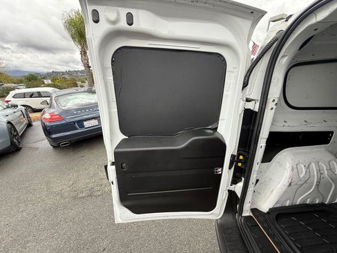 Used 2016 RAM ProMaster City Tradesman w/ Rear Back-up Camera Group FWD image 15