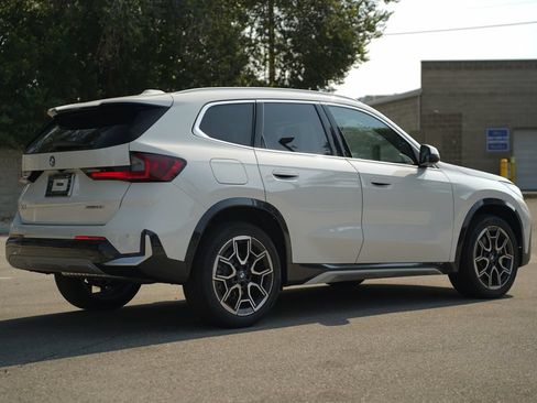 New 2026 BMW X1 xDrive28i w/ Technology Package AWD/4WD image 5