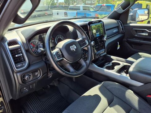 Used 2024 RAM 1500 Big Horn AWD/4WD image 12