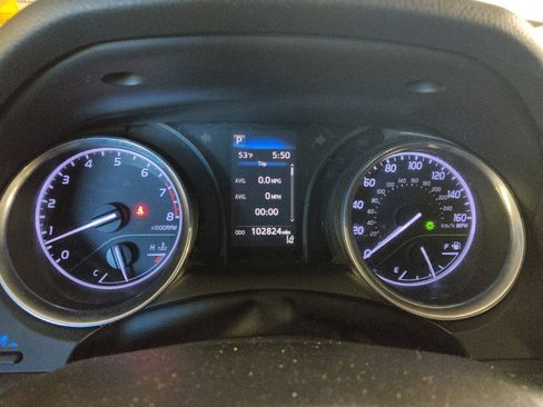 Used 2020 Toyota Camry SE image 23