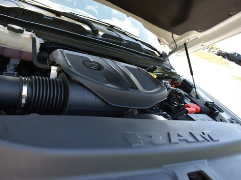 Used 2025 RAM 1500 Laramie w/ Sport Appearance Package AWD/4WD image 38
