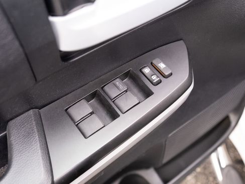 Used 2017 Toyota Tundra SR5 w/ SR5 Upgrade Package image 13