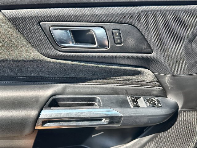 Certified 2025 Ford Mustang Coupe RWD image 13