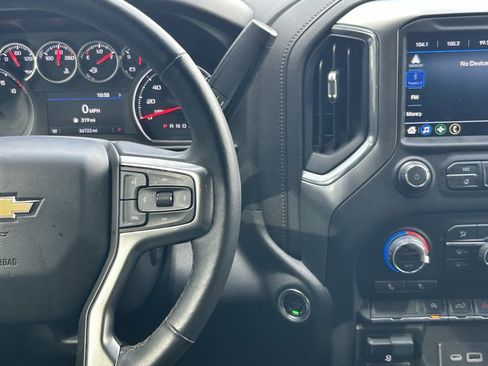 Used 2021 Chevrolet Silverado 1500 LT image 13
