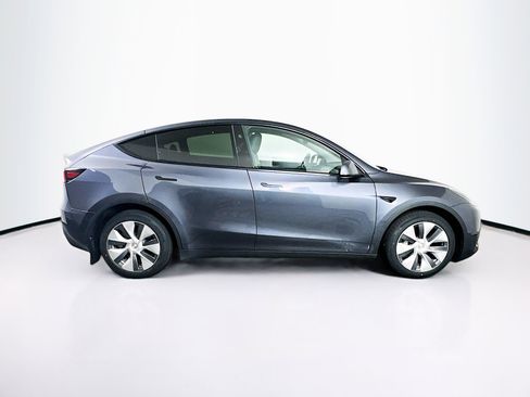 Used 2023 Tesla Model Y Long Range AWD/4WD image 10