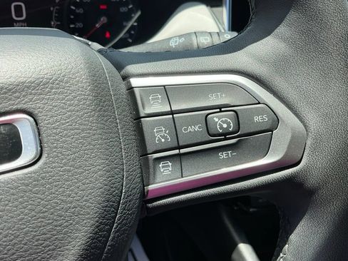 Used 2025 Jeep Compass Limited AWD/4WD image 35