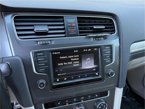 Used 2017 Volkswagen Golf Alltrack SE image 13