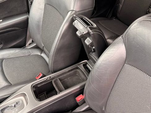 Used 2020 Dodge Journey Crossroad FWD image 23