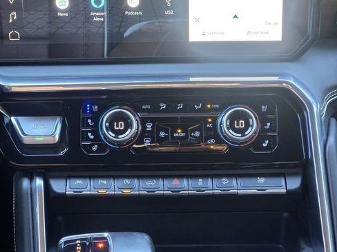 Used 2024 GMC Sierra 1500 Denali Ultimate AWD/4WD image 20