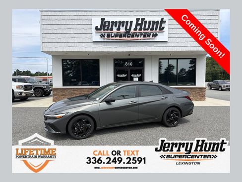 Used 2026 Hyundai Elantra Sport FWD image 1