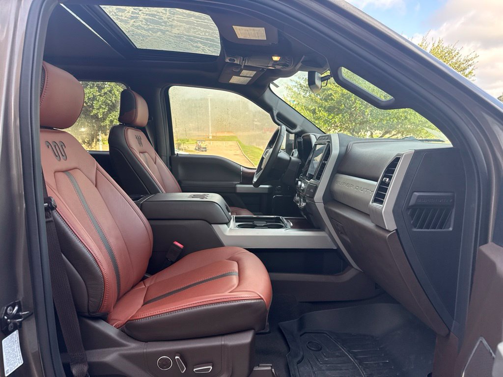 Used 2022 Ford F250 King Ranch w/ King Ranch Ultimate Package AWD/4WD image 12