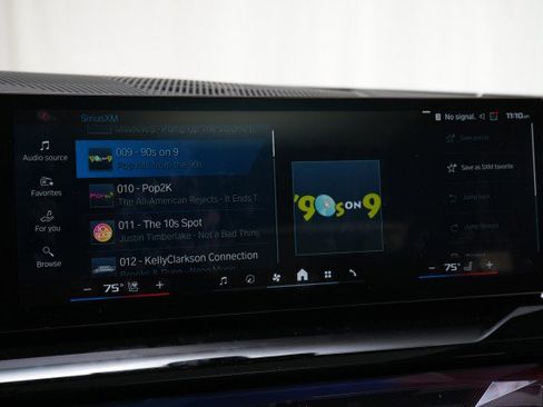 Used 2025 BMW M5 w/ Executive Package image 43