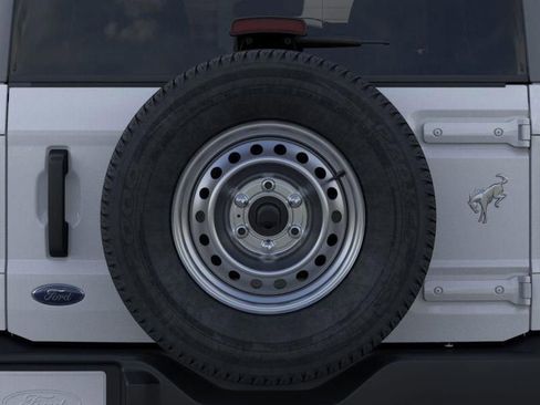 New 2025 Ford Bronco 4-Door image 24