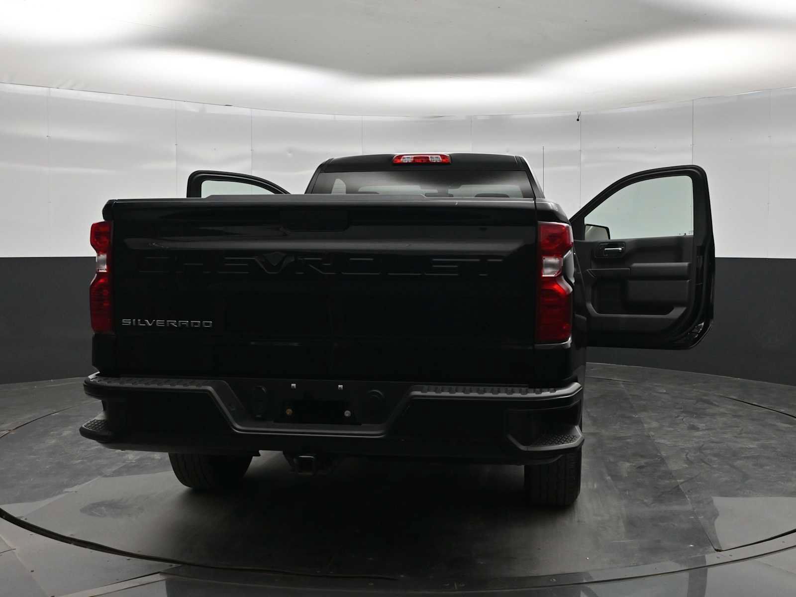 Used 2021 Chevrolet Silverado 1500 W/T w/ WT Value Package AWD/4WD image 43