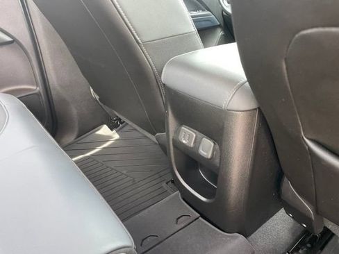 Used 2021 Chevrolet Colorado Z71 AWD/4WD image 53