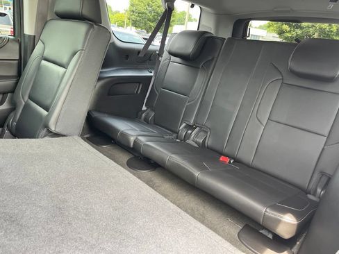 Used 2015 Chevrolet Suburban LT AWD/4WD image 9