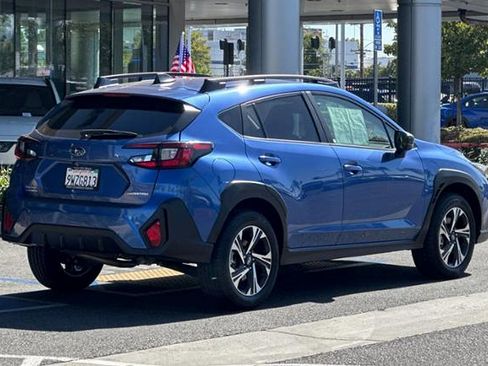Certified 2025 Subaru Crosstrek 2.5i Premium AWD/4WD image 4