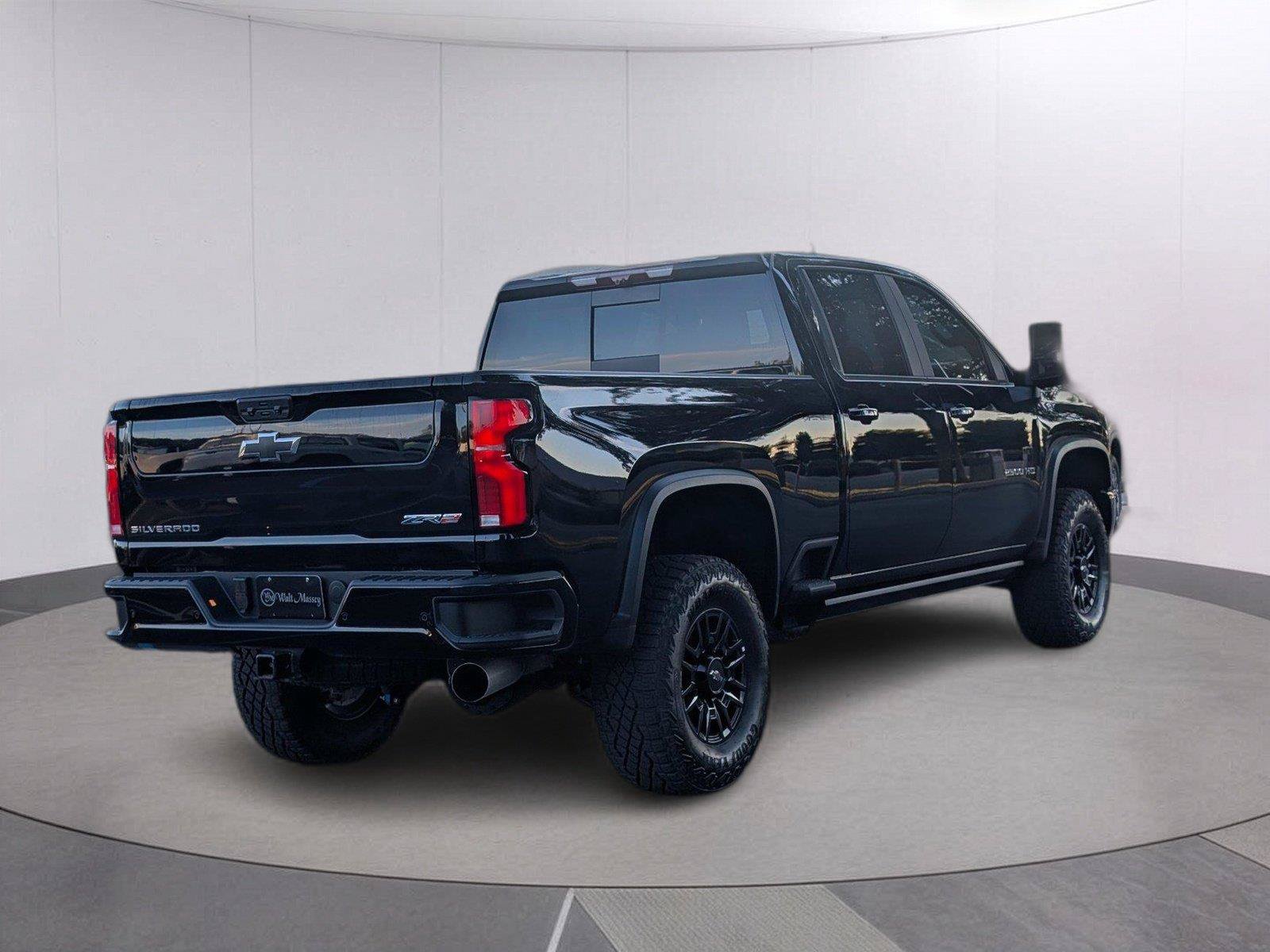 Used 2026 Chevrolet Silverado 2500 ZR2 AWD/4WD image 7