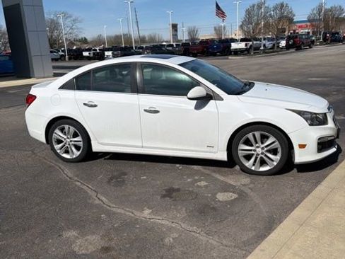 Used 2015 Chevrolet Cruze LTZ w/ Sun, Sound and Sport Package image 4