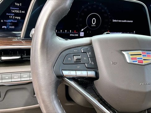 Used 2023 Cadillac Escalade ESV Premium Luxury AWD/4WD image 20