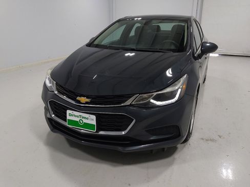 Used 2017 Chevrolet Cruze LT image 15