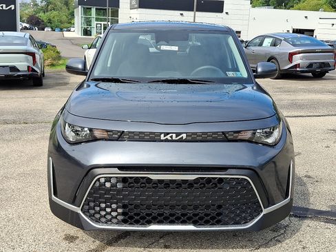 Used 2024 Kia Soul LX w/ Option Group 015 FWD image 2