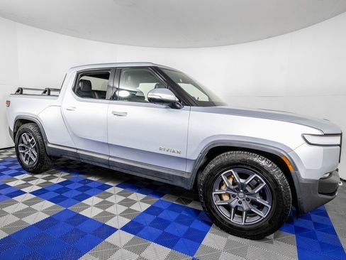 Used 2023 Rivian R1T Adventure image 3