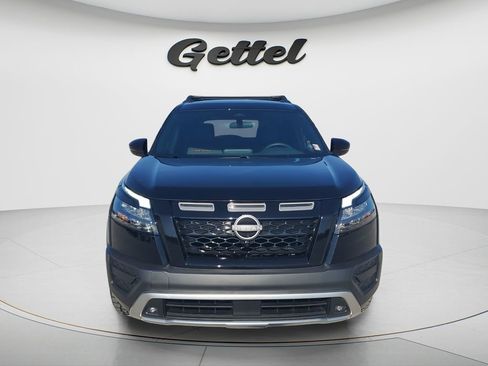 Used 2025 Nissan Pathfinder Rock Creek AWD/4WD image 2
