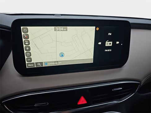 Used 2023 Hyundai Santa Fe Limited image 26