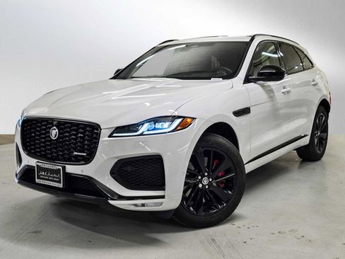 Used 2025 Jaguar F-PACE R-Dynamic S image 1